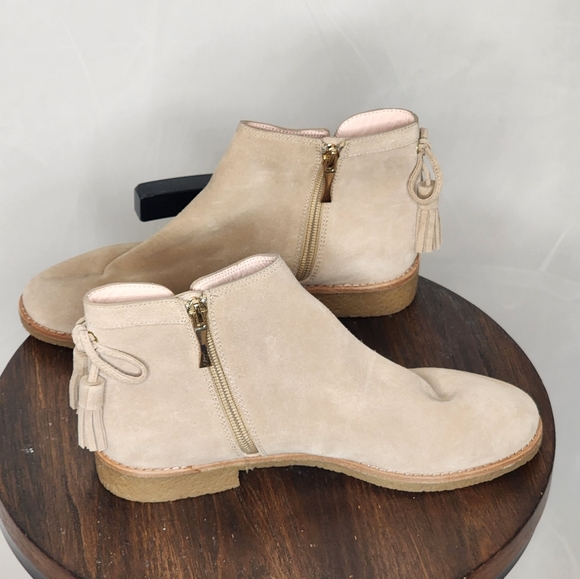 Kate Spade Tan Bellville Too Tassel Bow Suede Booties Size 8 - Picture 6 of 13
